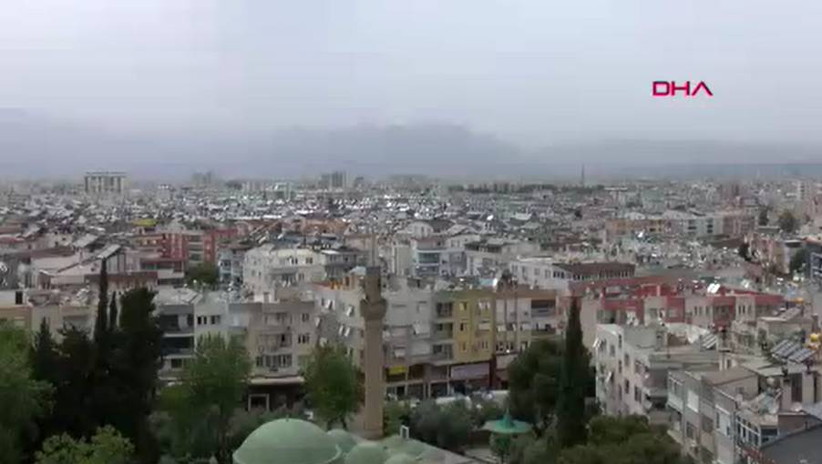Kuzey Afrika'dan gelip bir şehri toz altında bıraktı 6
